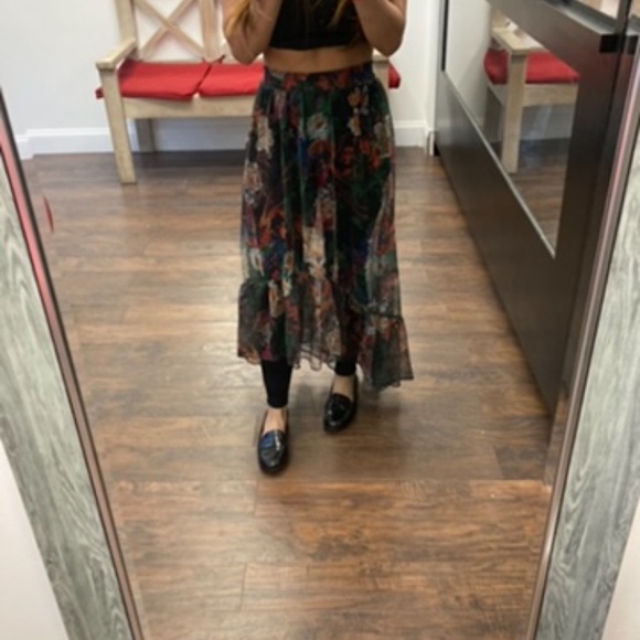 Anthropologie Skirt with tights connected. Super chic and stylish! - Picture 3 of 4